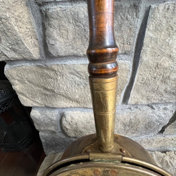 Retro Brass & Wood Bed Warmer - Picture 10 of 11